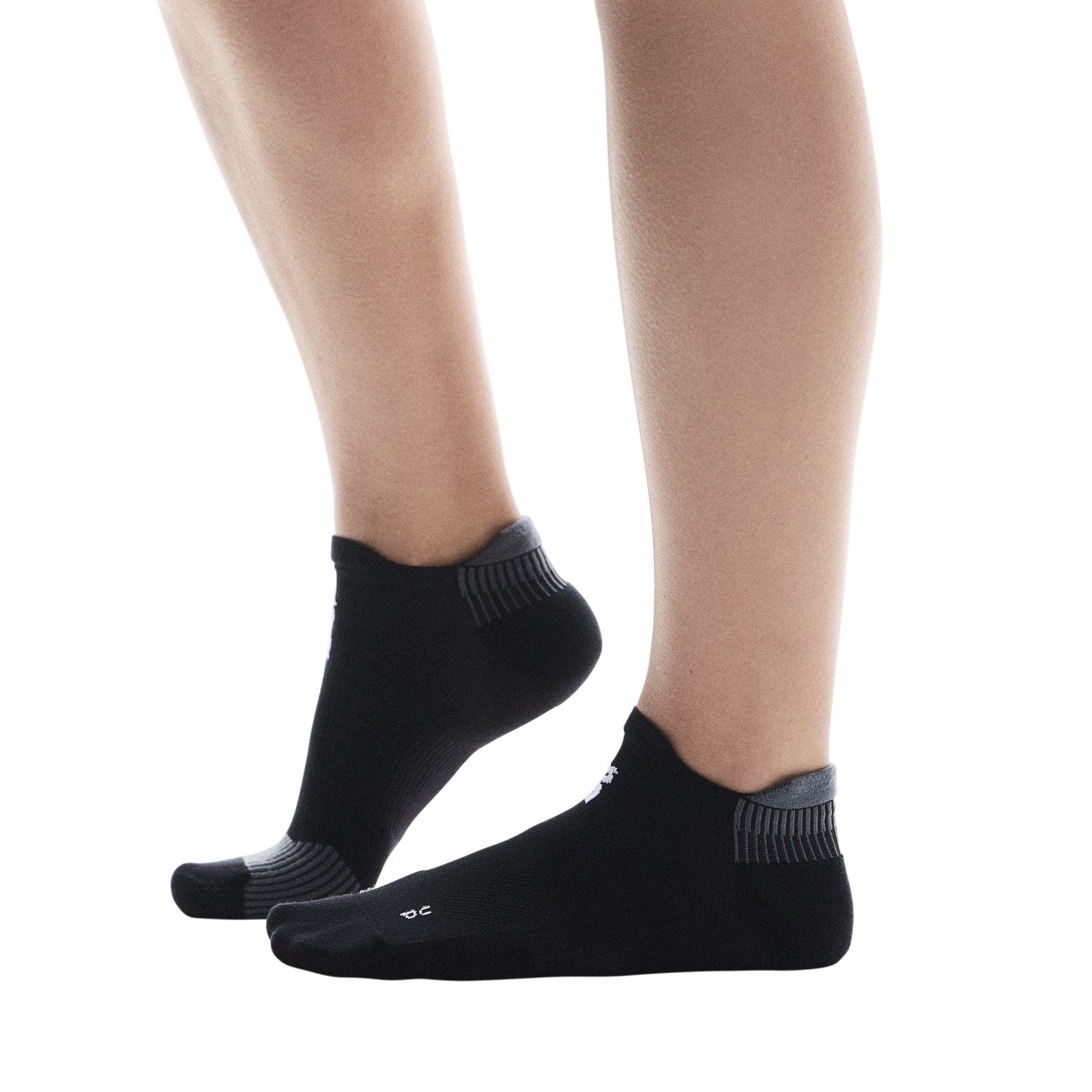 On Running Apparel Performance Run Sock Low
